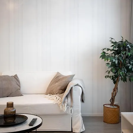 Koto Esivalta - Stylish And Peaceful Huoneisto *